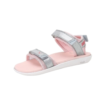 Zapatos deportivos y flotadores